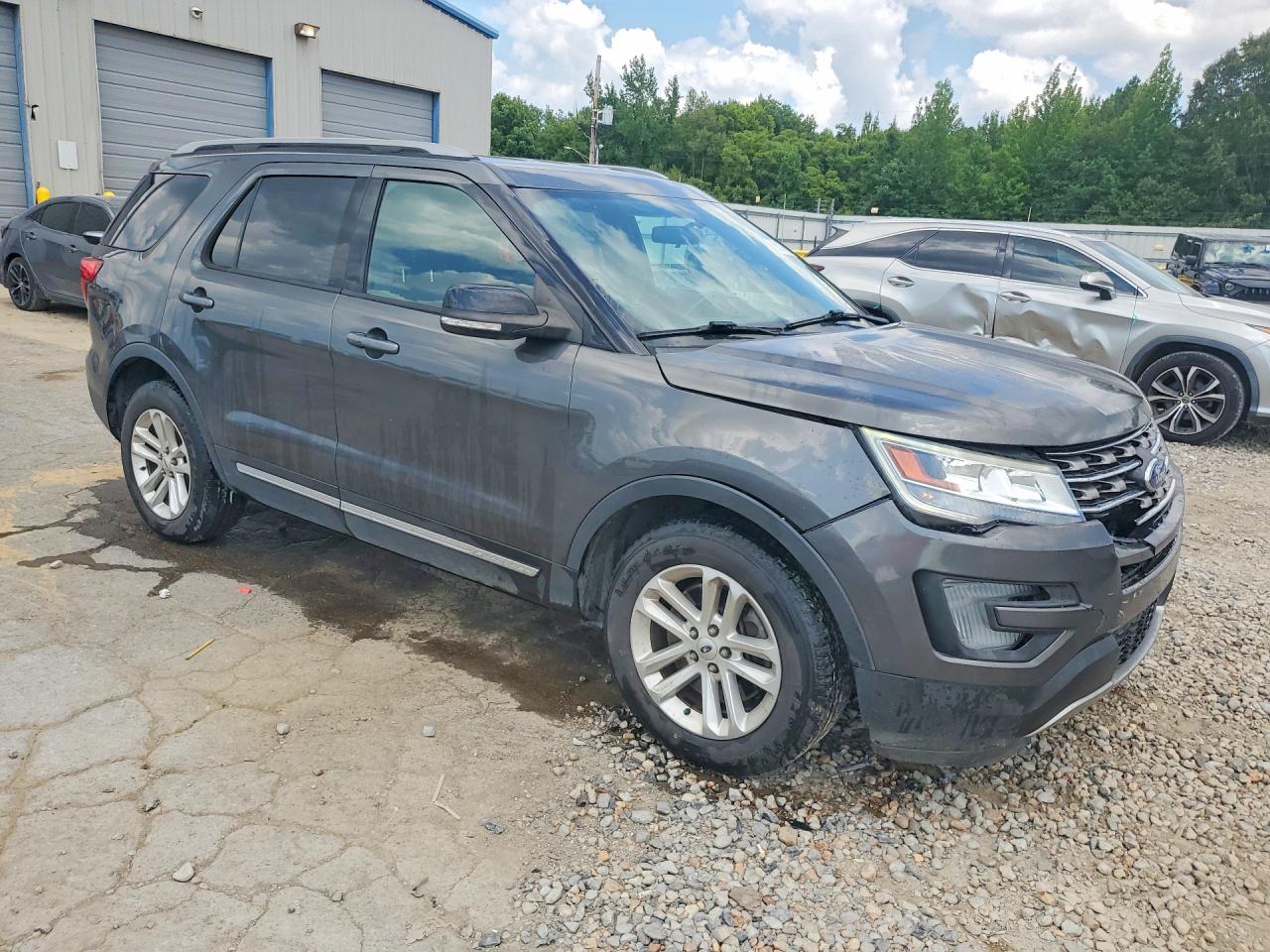 2017 FORD EXPLORER XLT — снимка 4