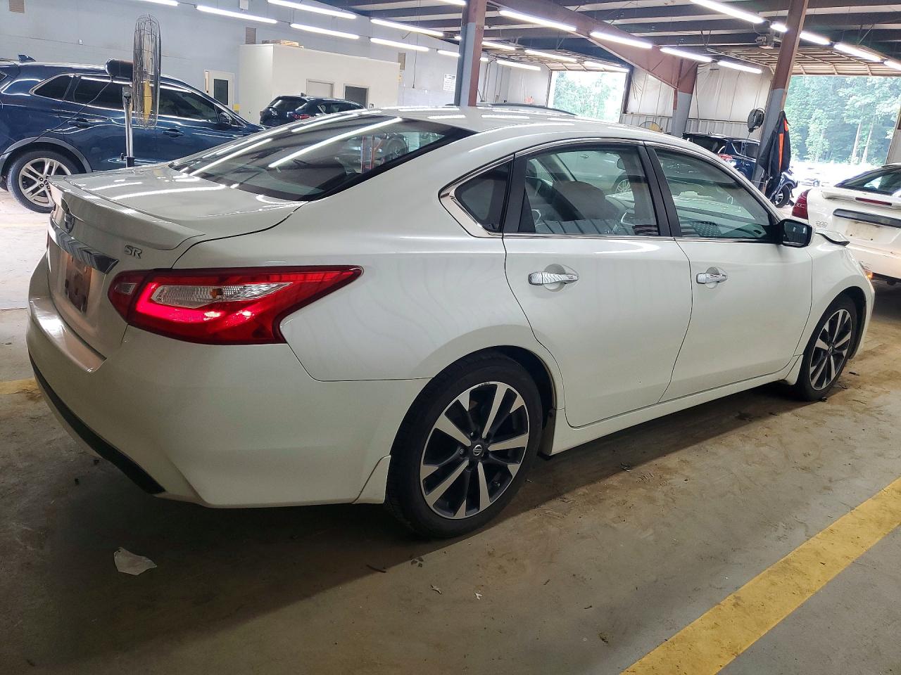 2016 NISSAN ALTIMA 2.5 SR — снимка 3