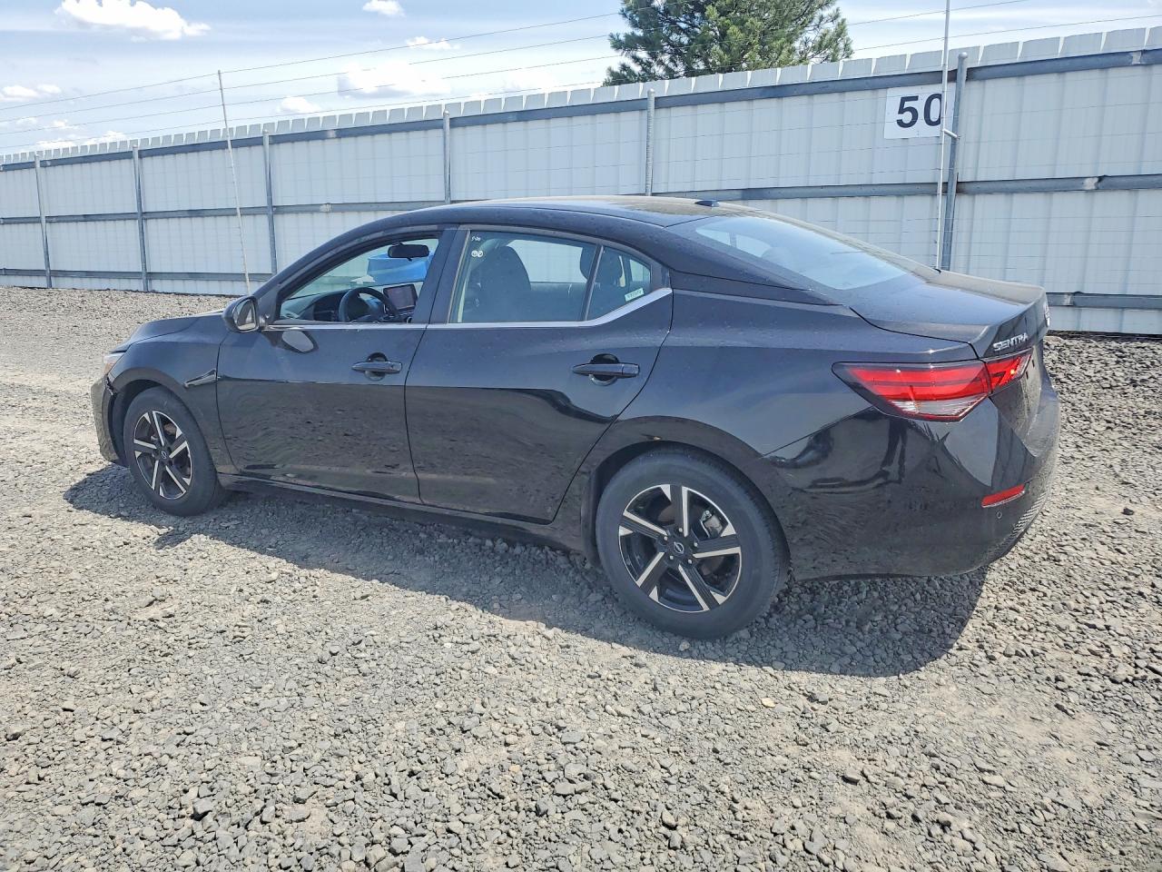 2025 NISSAN SENTRA SV — снимка 2