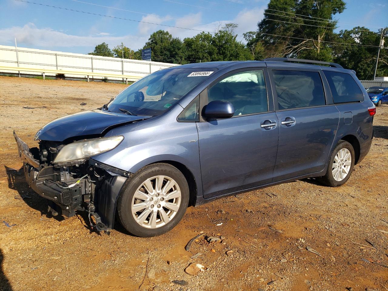 2017 TOYOTA SIENNA XLE 7-PASSENGER