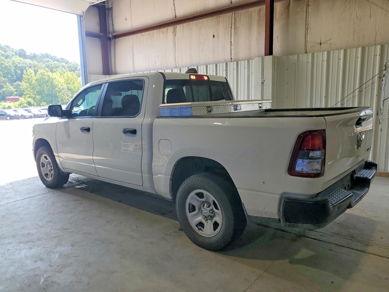 2023 RAM 1500 TRADESMAN — снимка 2