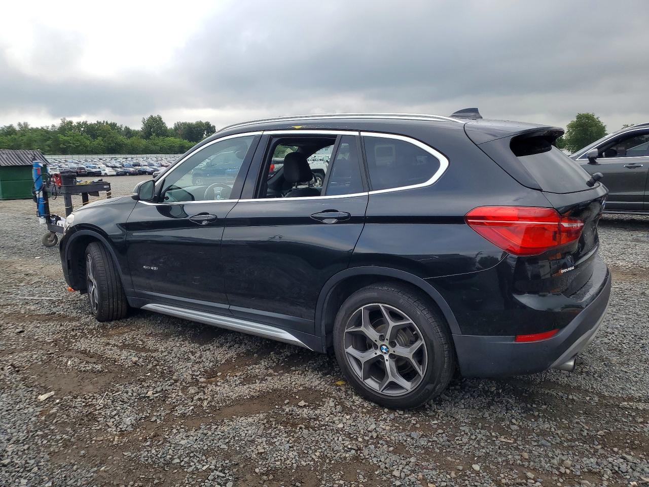 2017 BMW X1 XDRIVE28I — снимка 2