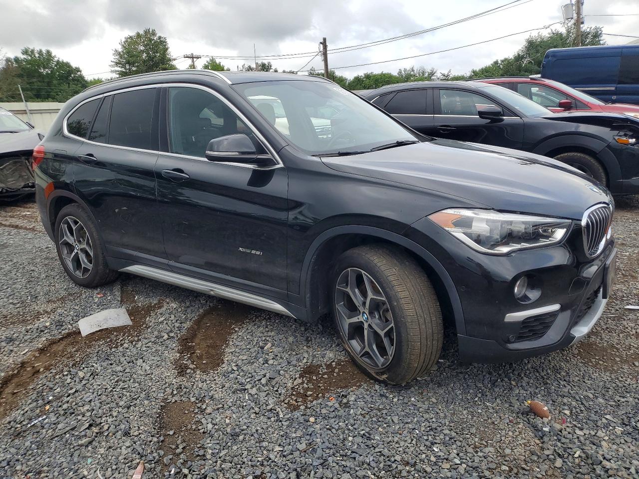2017 BMW X1 XDRIVE28I — снимка 4
