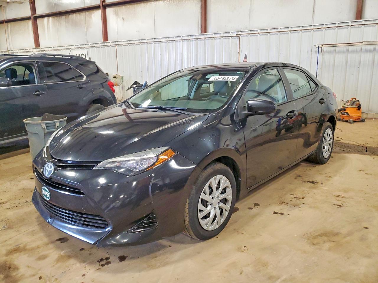 2017 TOYOTA COROLLA LE
