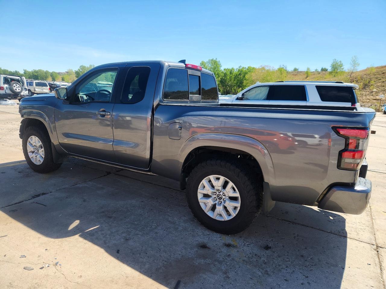 2022 NISSAN FRONTIER SV — снимка 2