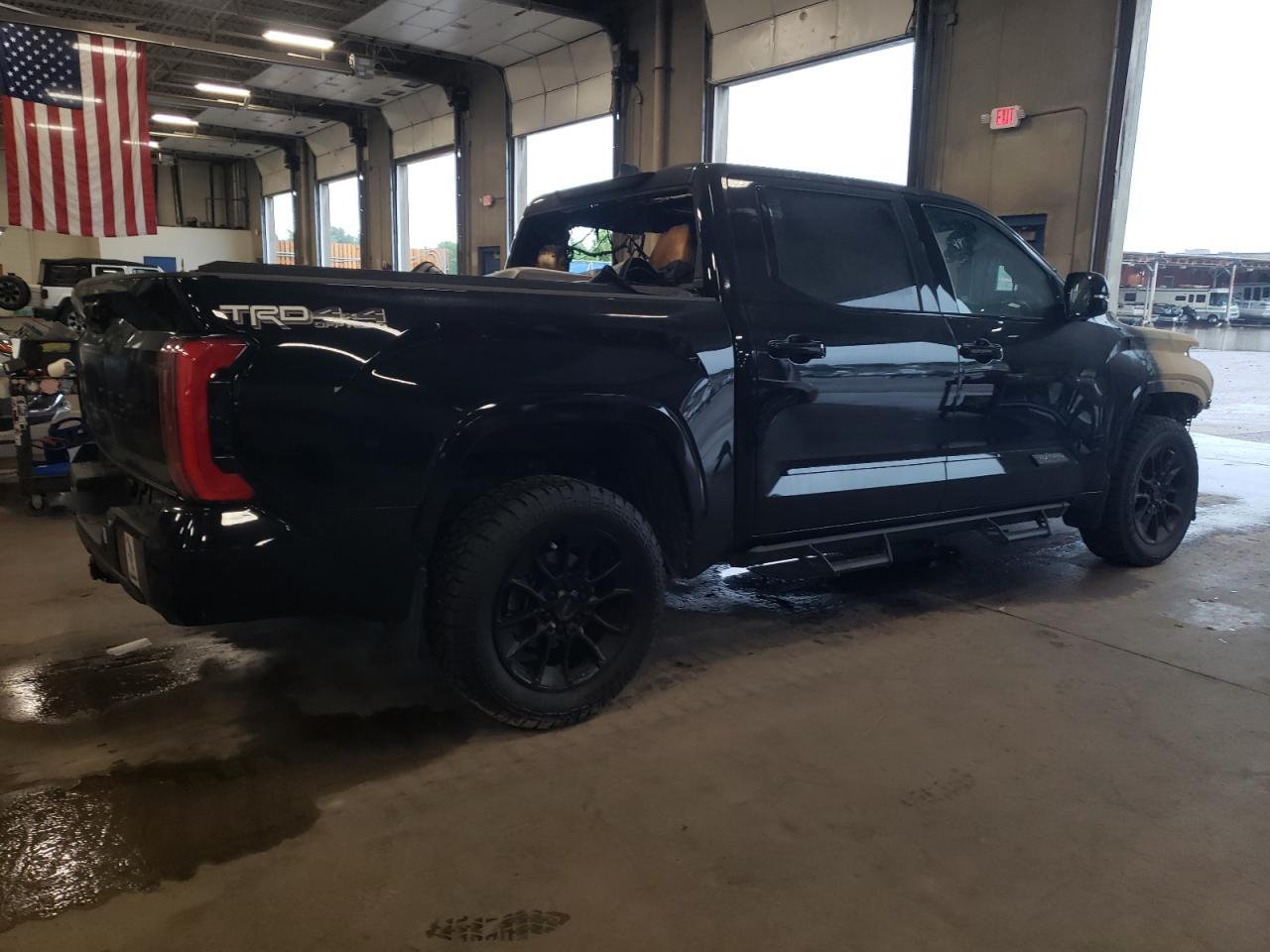 2024 TOYOTA TUNDRA CREWMAX LIMITED — снимка 3