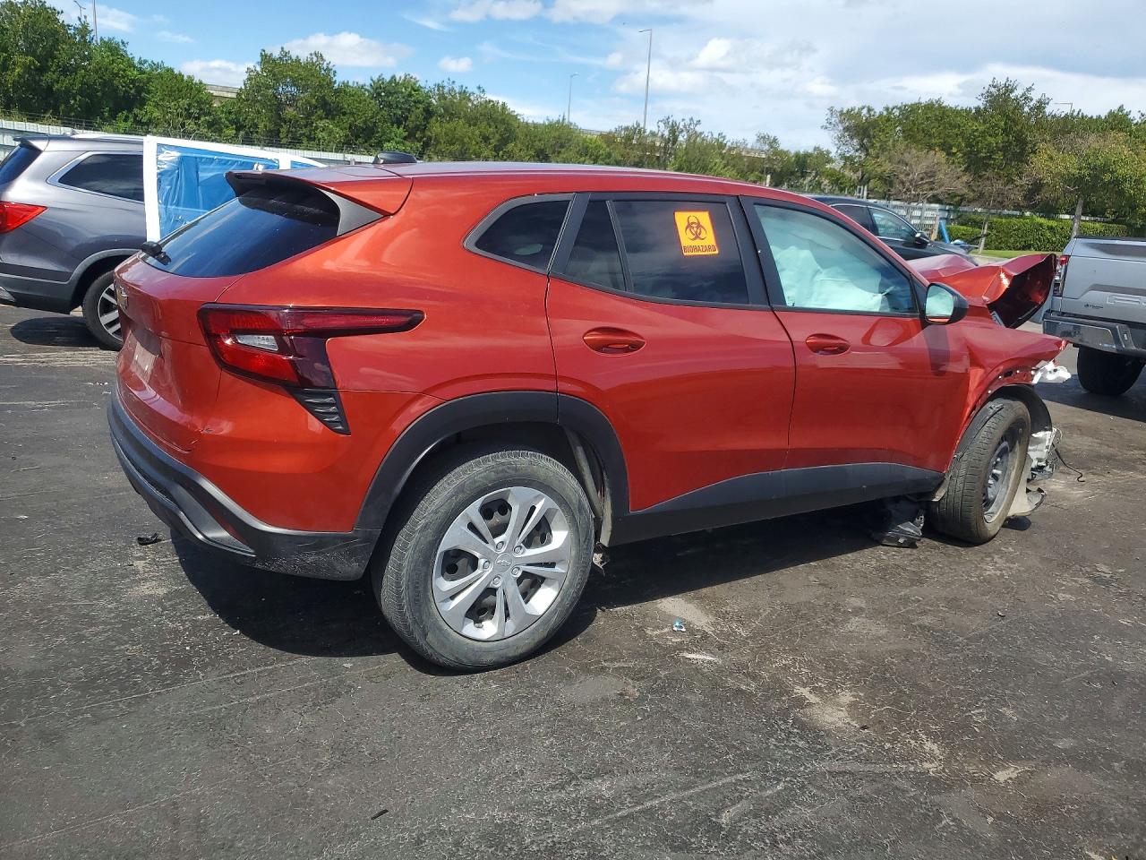 2024 CHEVROLET TRAX LS — снимка 3