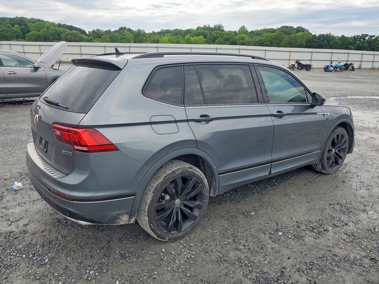2021 VOLKSWAGEN TIGUAN SE — снимка 3