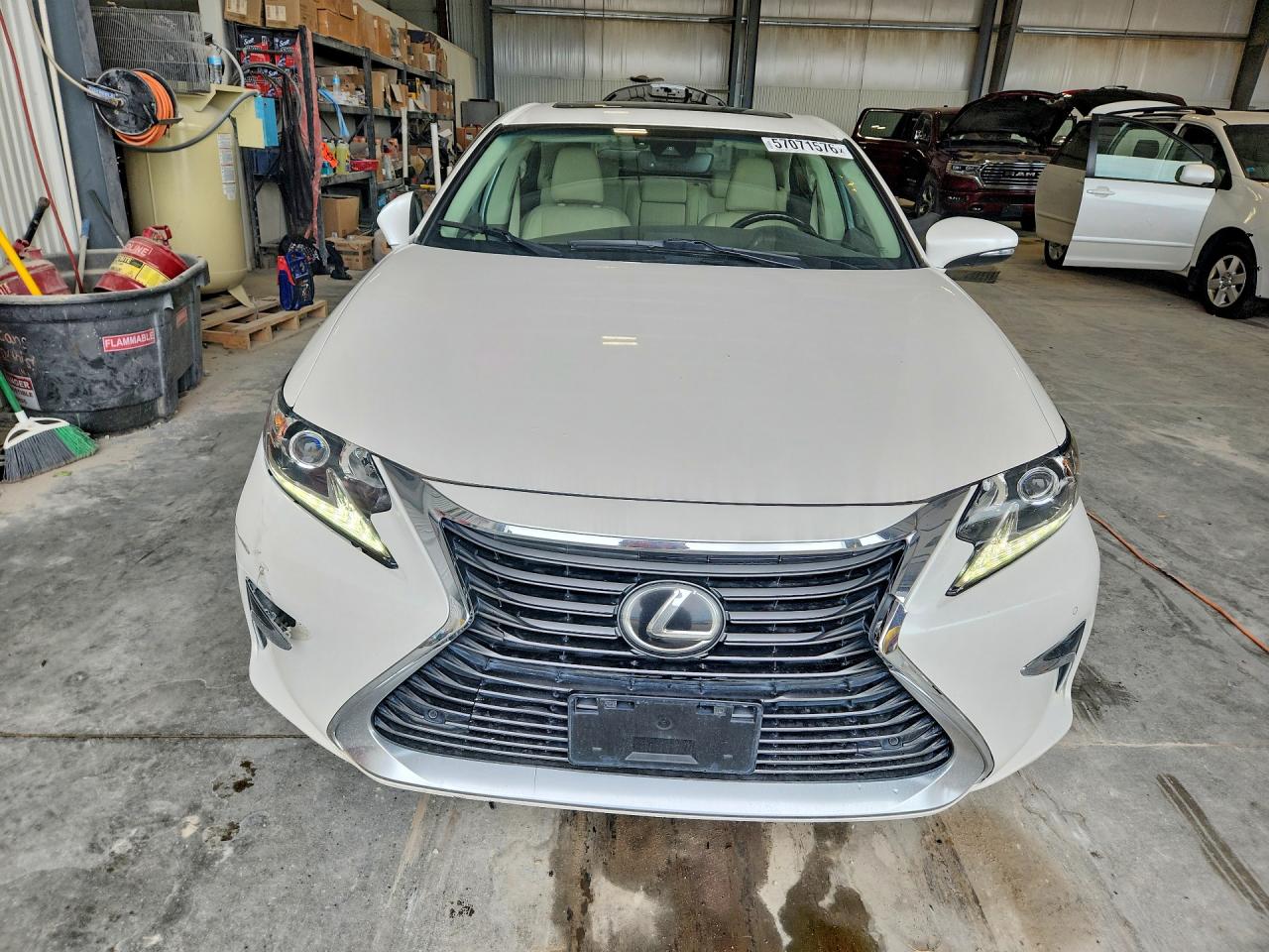 2017 LEXUS ES 350 — снимка 5
