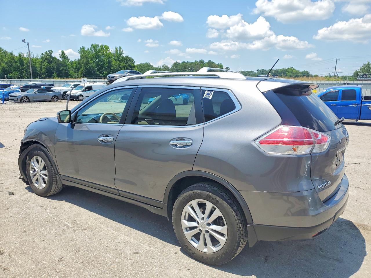 2015 NISSAN ROGUE SV — снимка 2