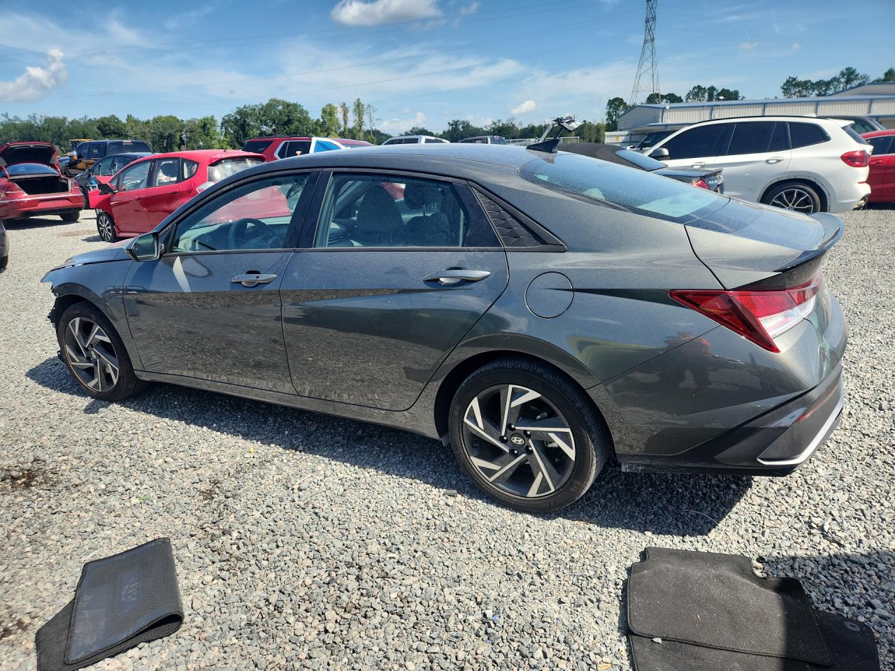 2025 HYUNDAI ELANTRA SEL SPORT — снимка 2