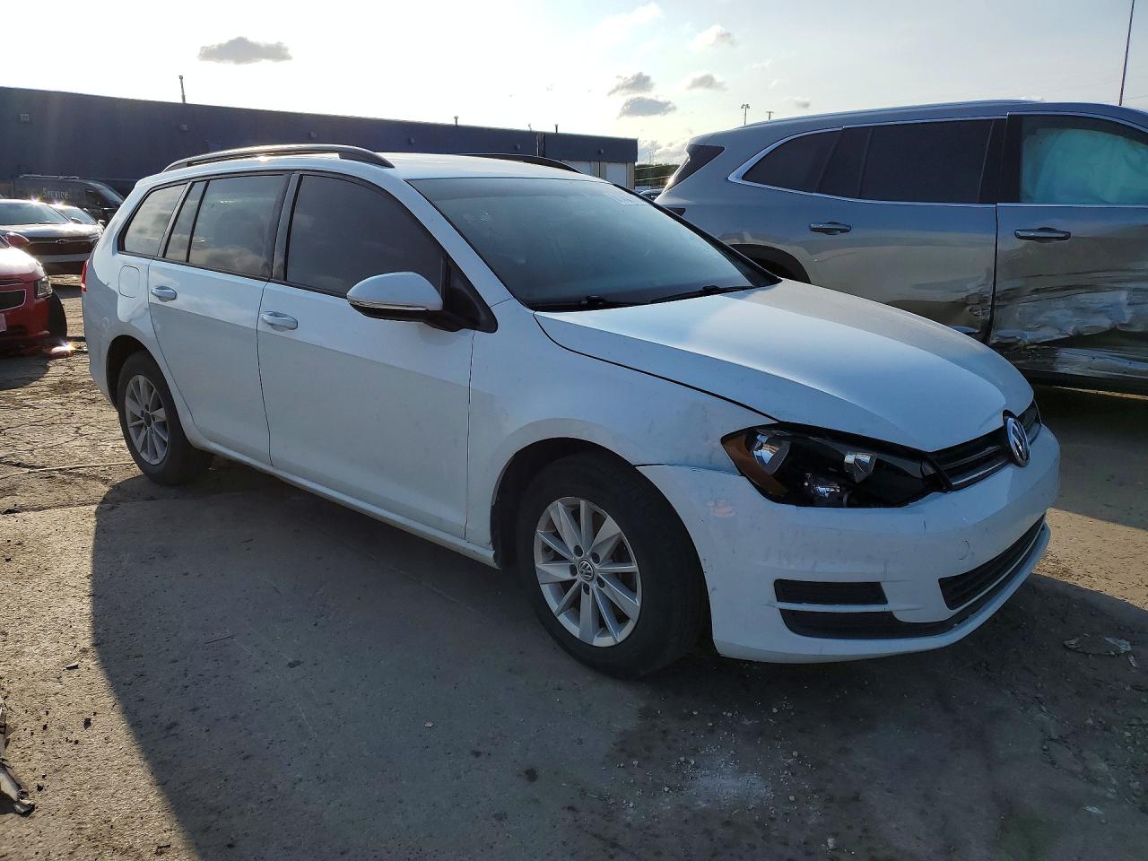 2017 VOLKSWAGEN GOLF SPORTWAGEN S — снимка 4