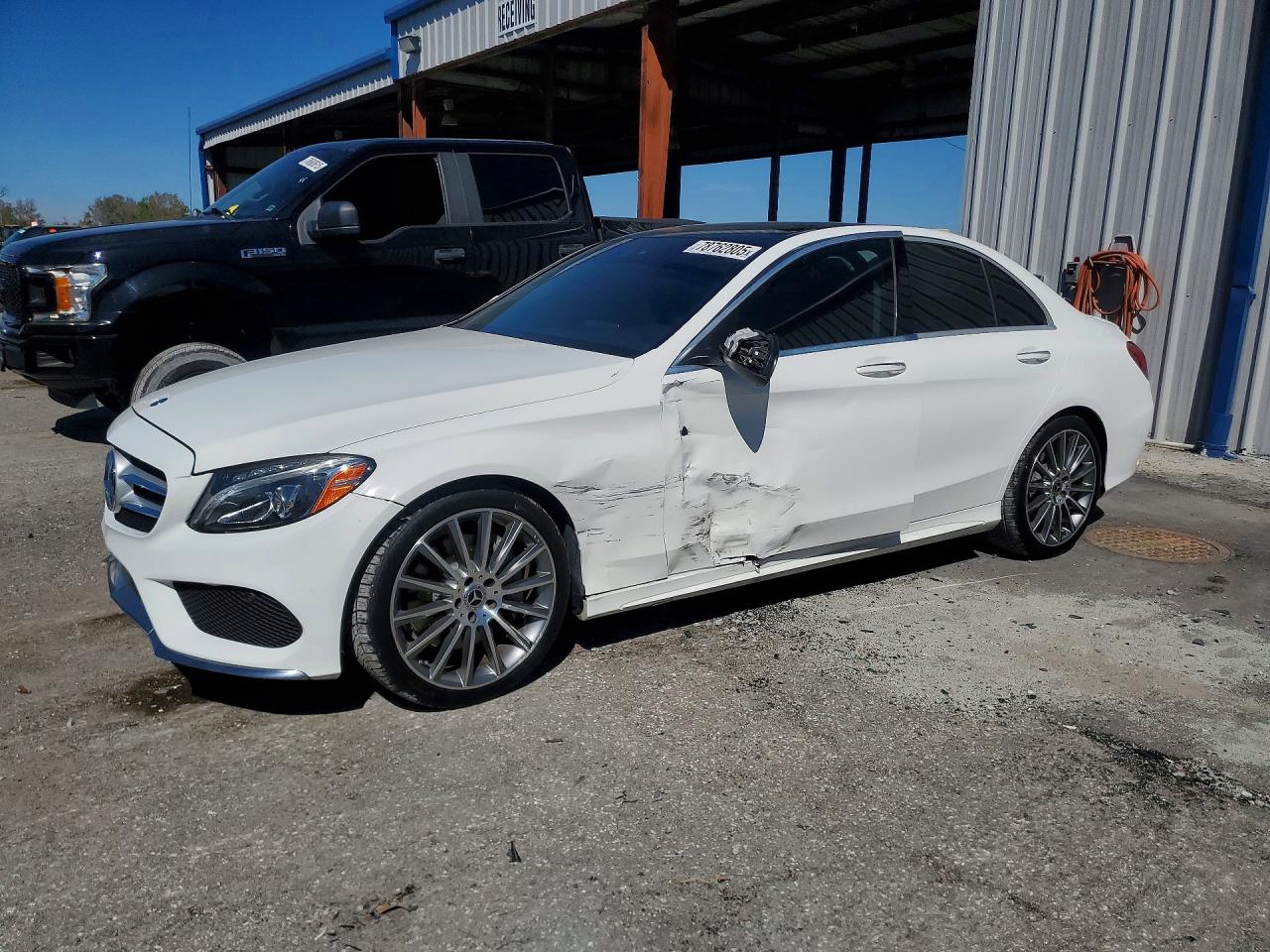 2016 MERCEDES-BENZ C 300