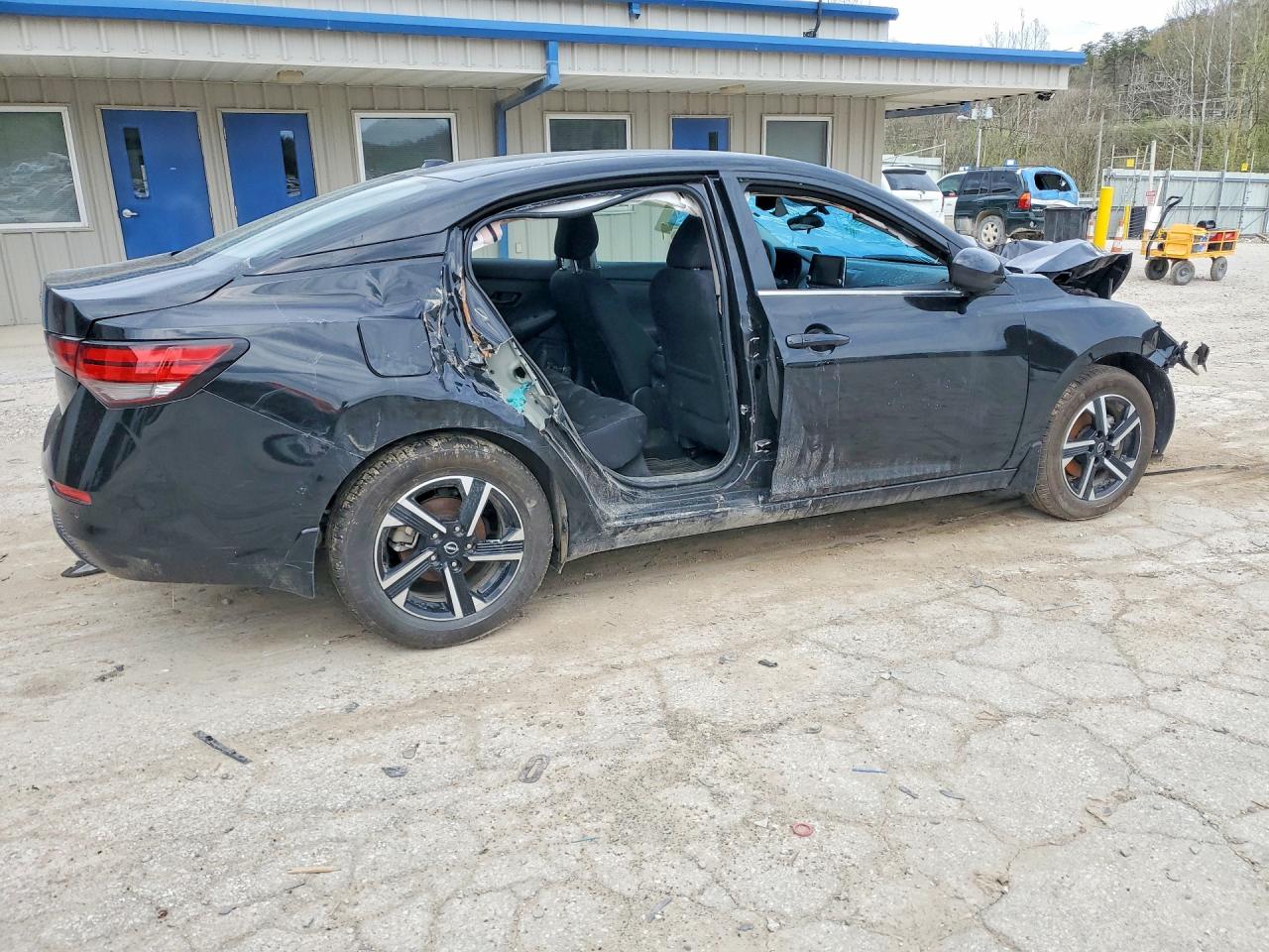 2025 NISSAN SENTRA SV — снимка 3