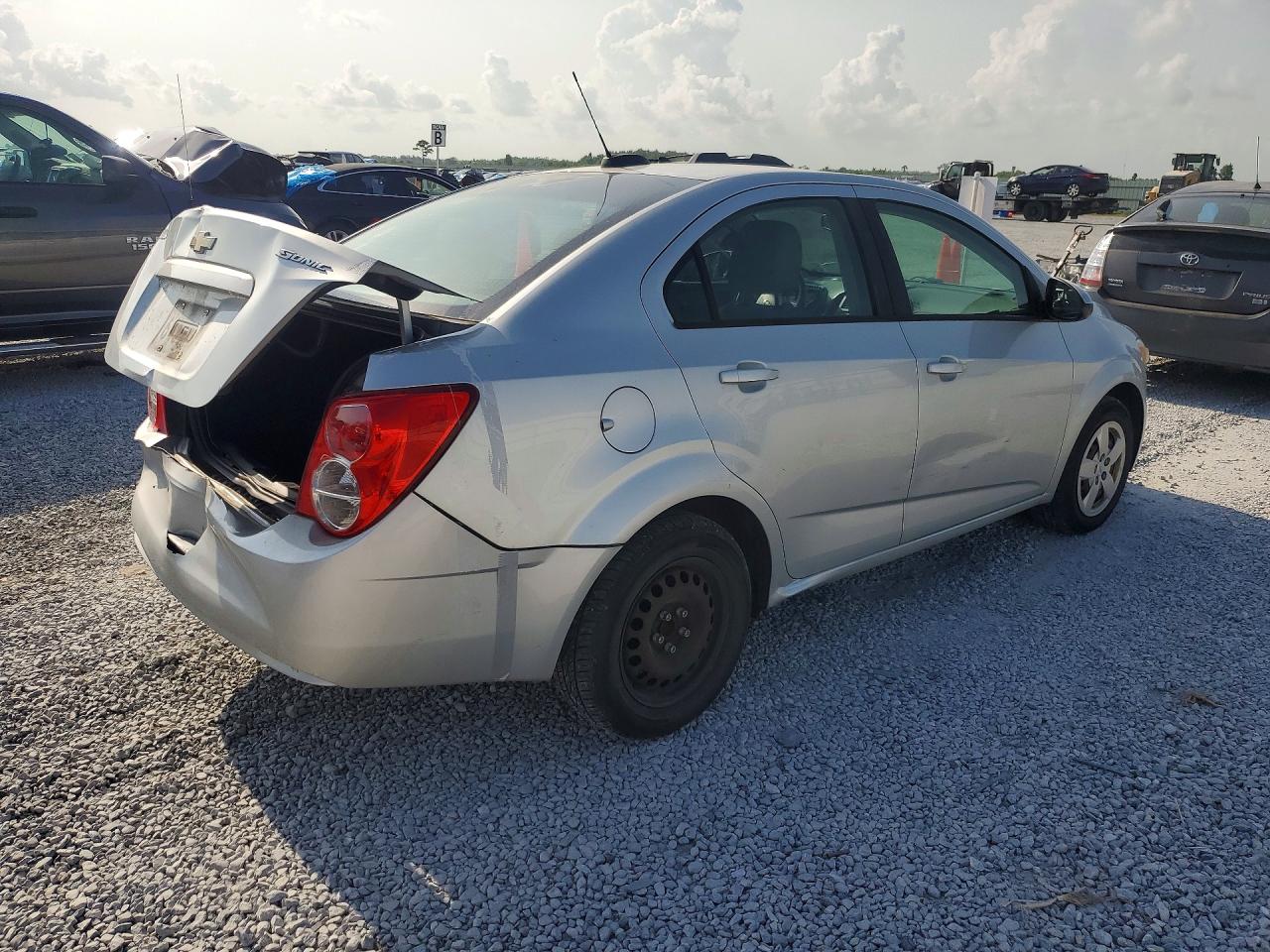 2016 CHEVROLET SONIC LS — снимка 3