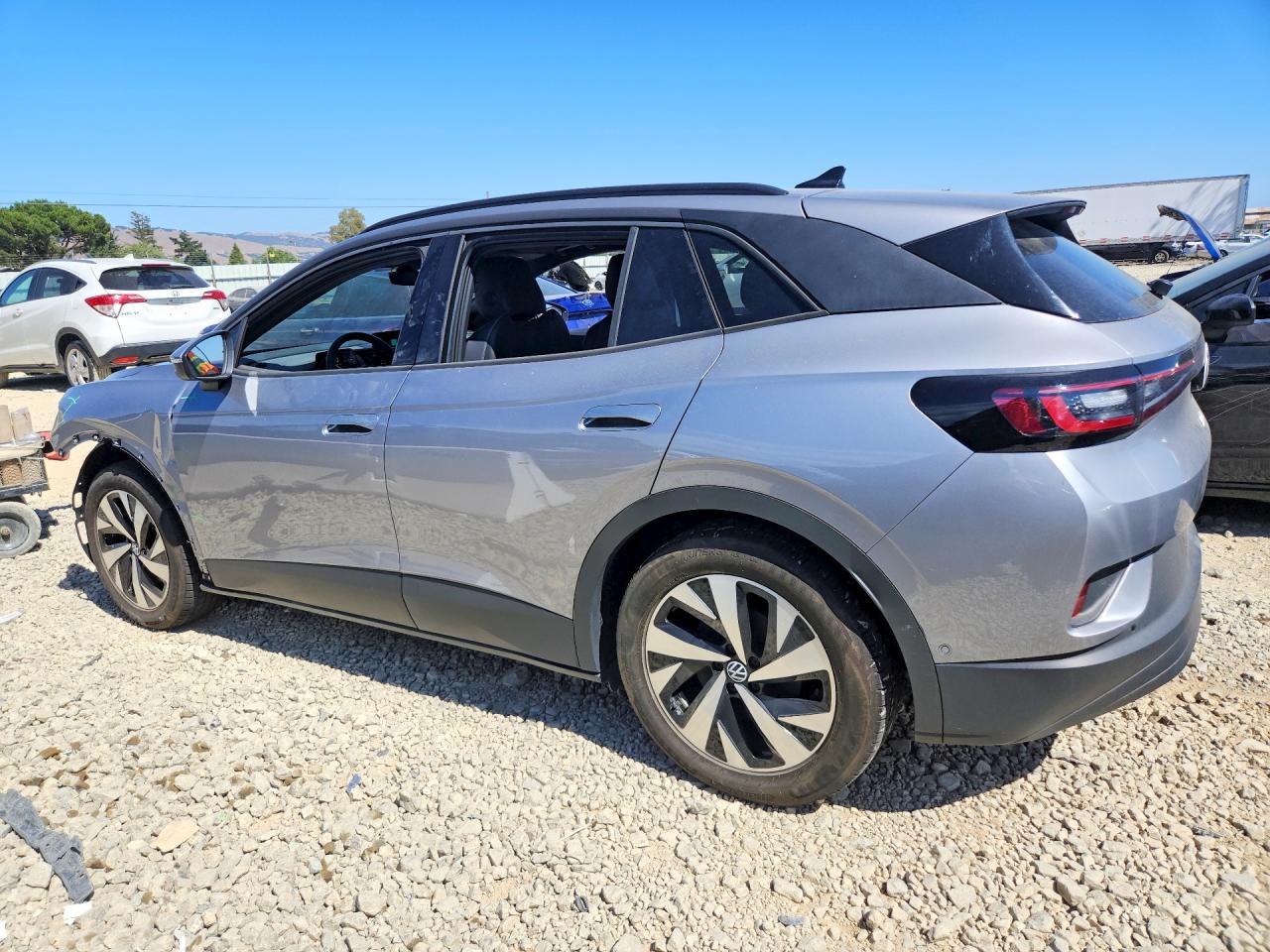 2024 VOLKSWAGEN ID.4 — снимка 2