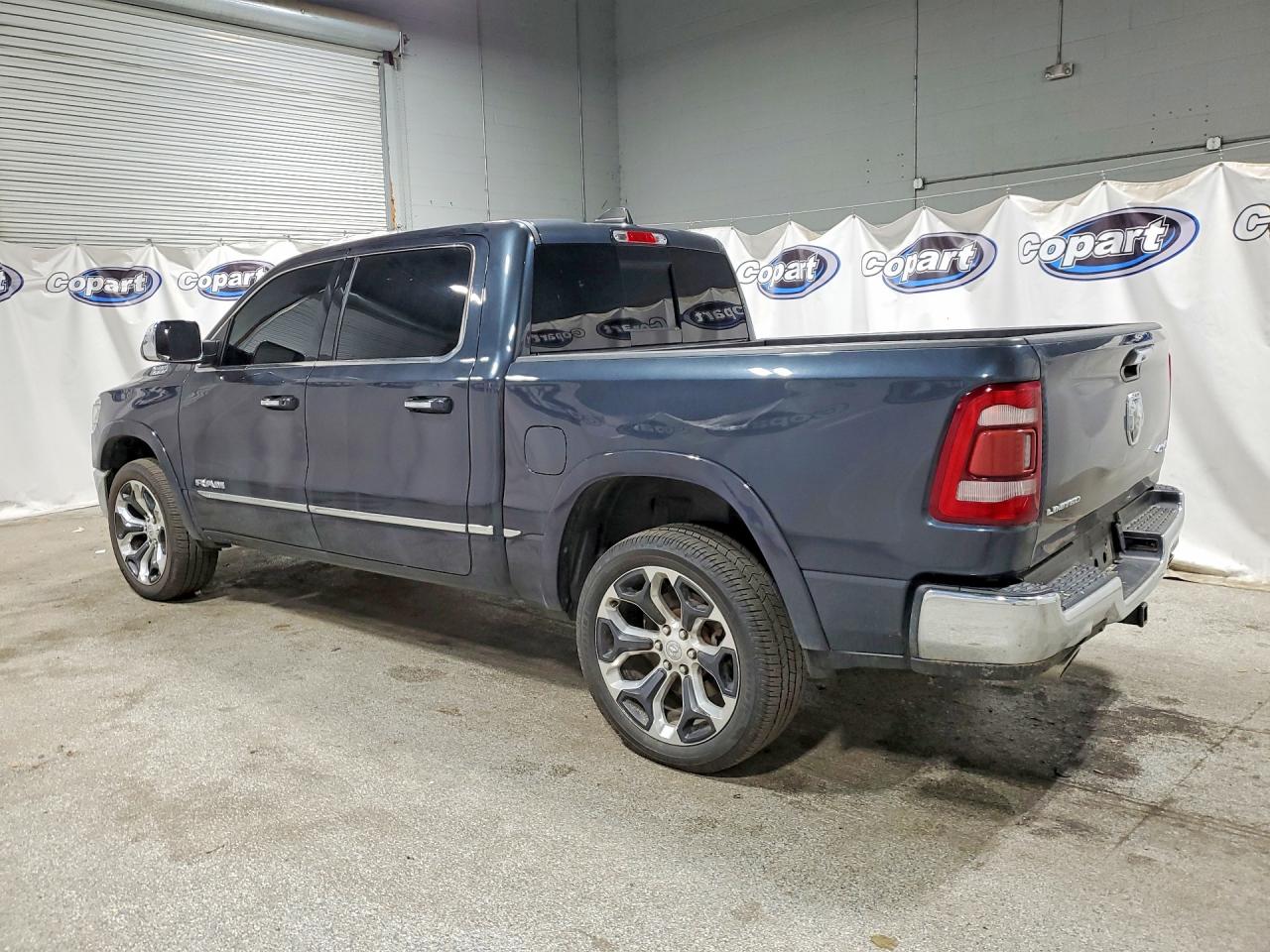 2019 RAM 1500 LIMITED — снимка 2