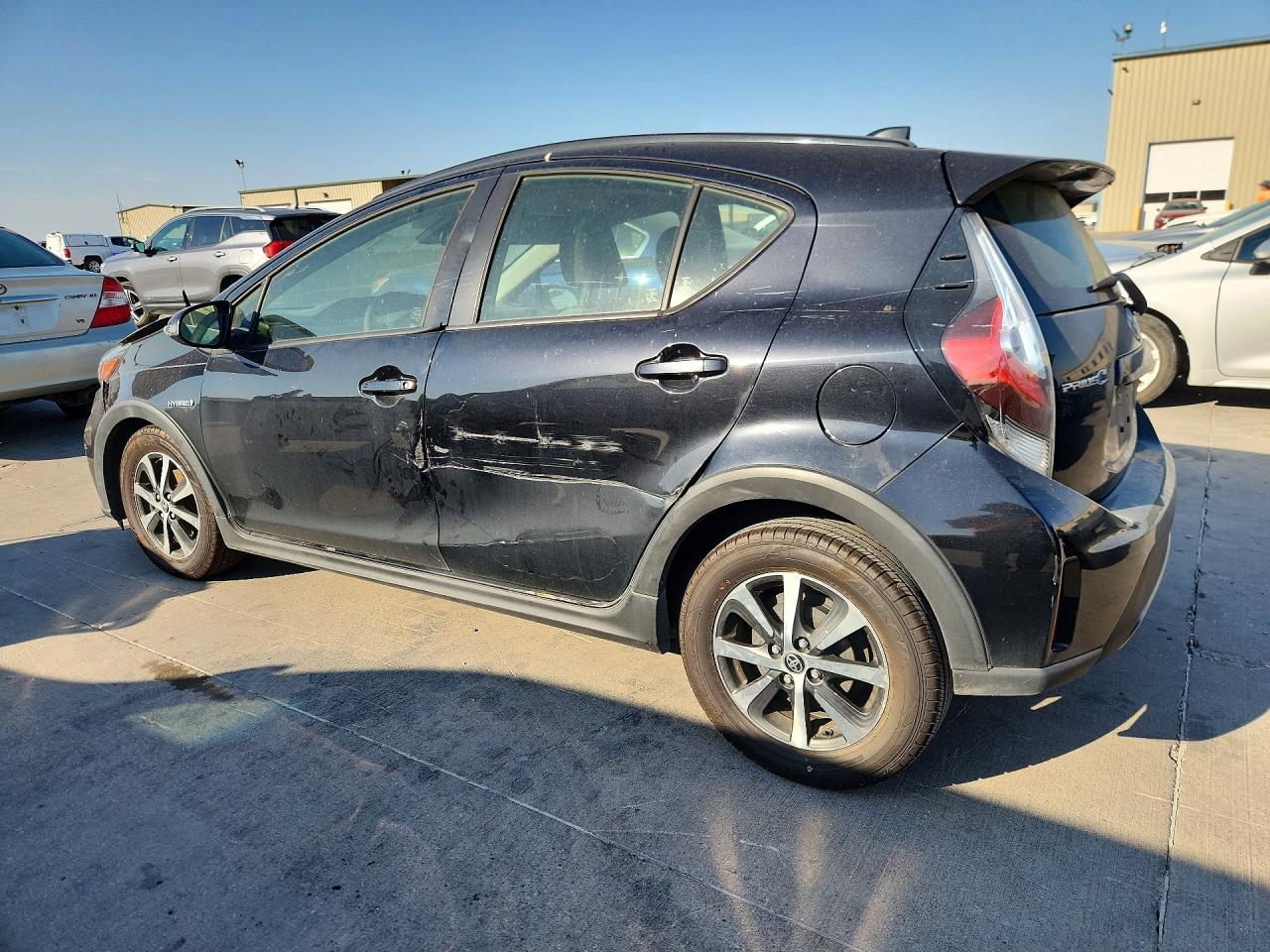 2018 TOYOTA PRIUS C THREE — снимка 2