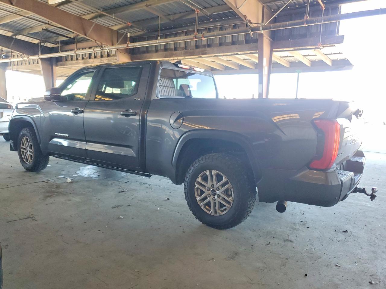 2024 TOYOTA TUNDRA CREWMAX SR5 — снимка 2