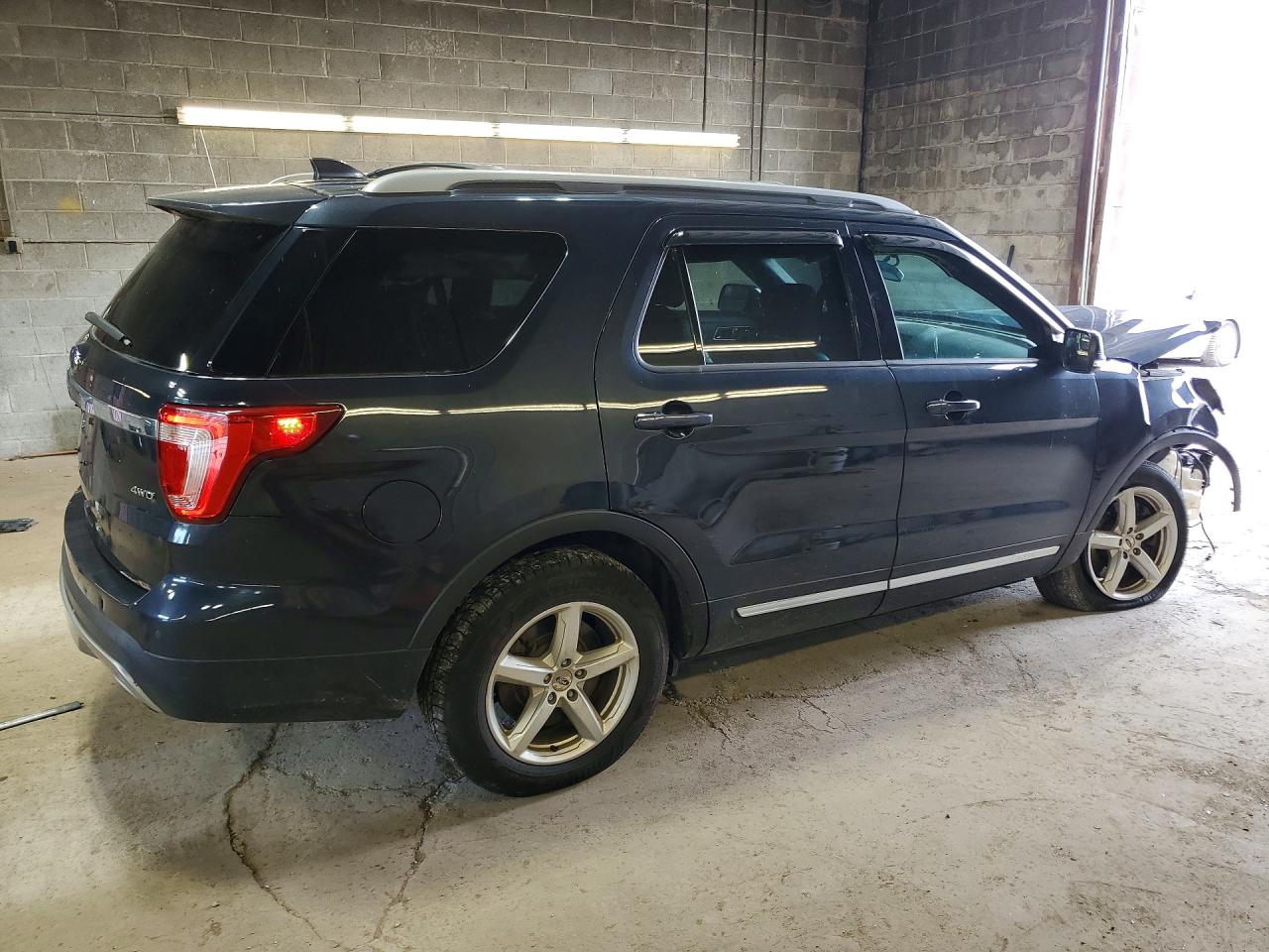 2017 FORD EXPLORER XLT — снимка 3
