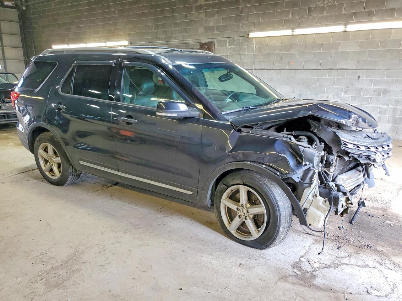 2017 FORD EXPLORER XLT — снимка 4