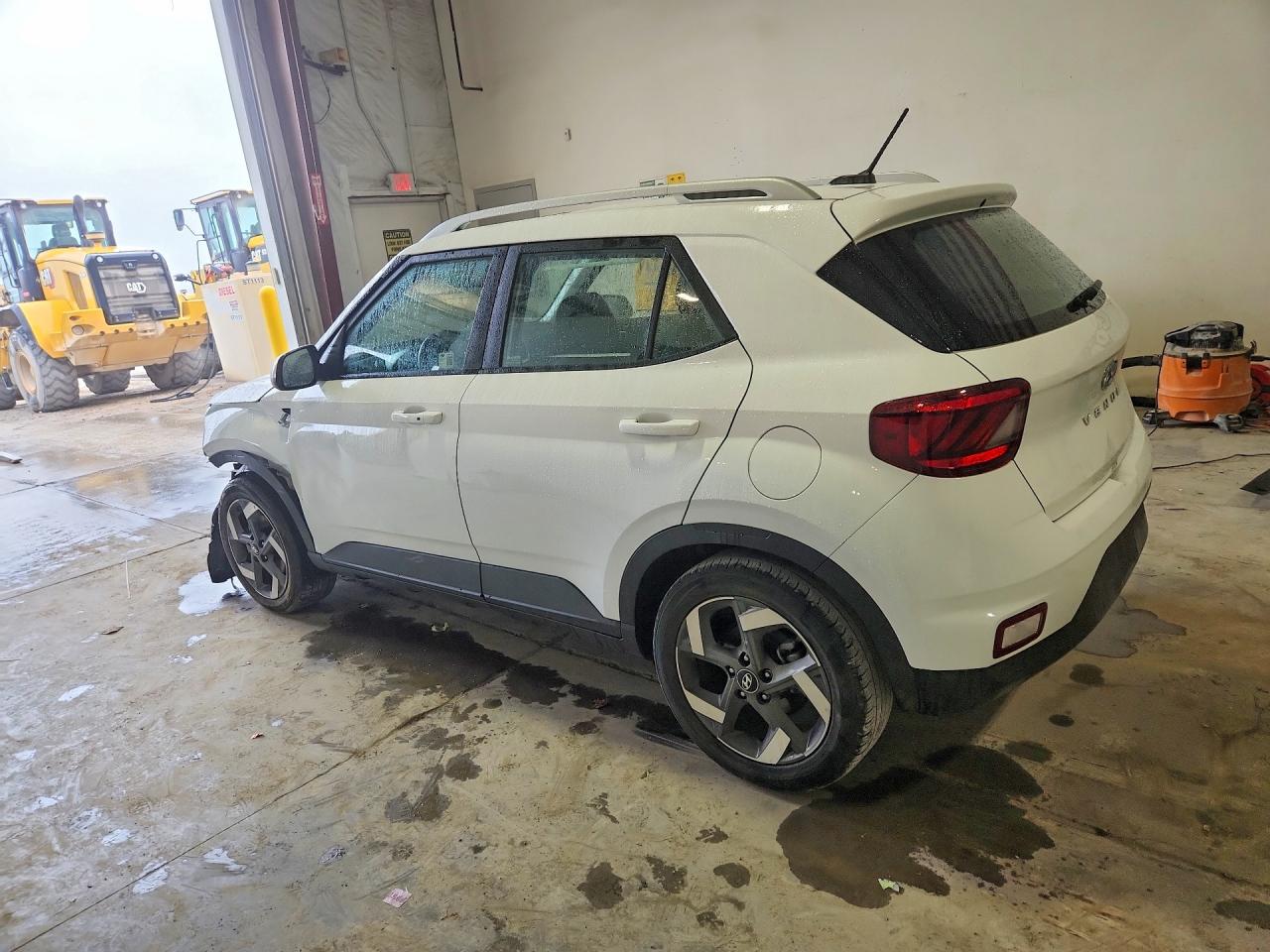 2025 HYUNDAI VENUE SEL — снимка 2
