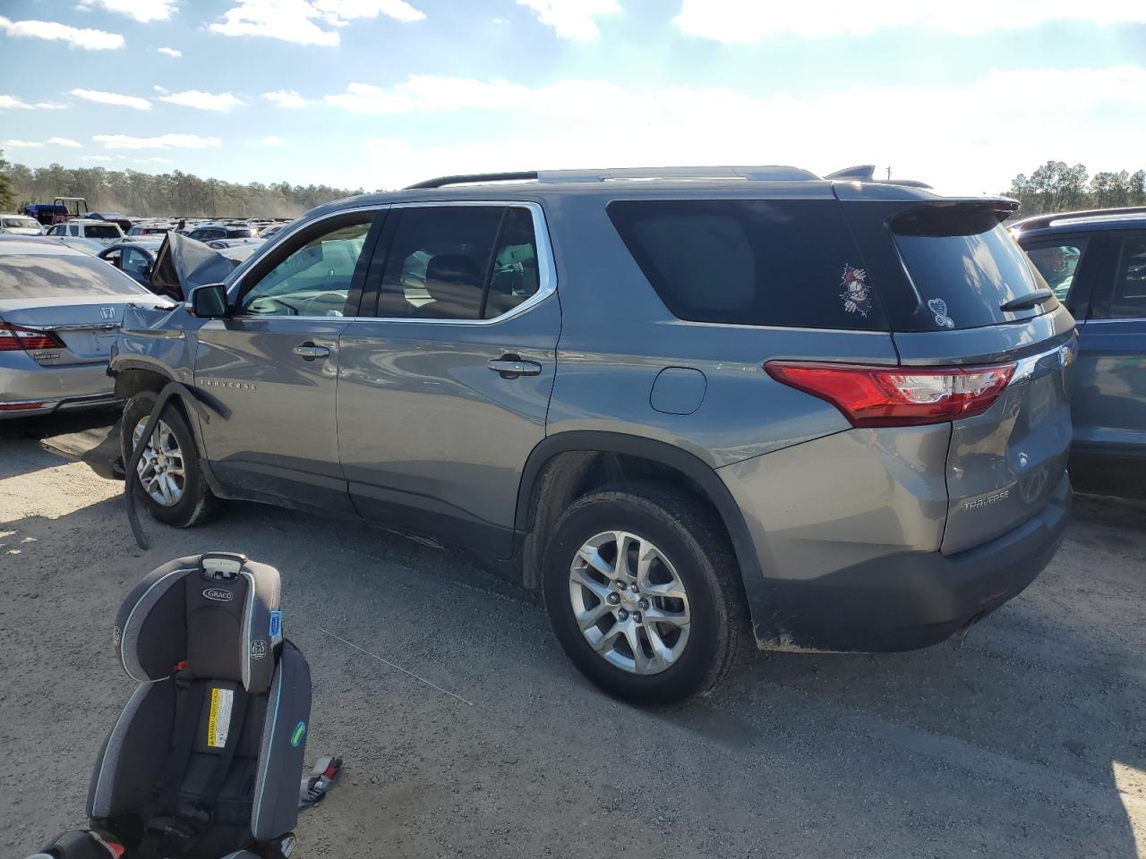 2018 CHEVROLET TRAVERSE LT — снимка 2