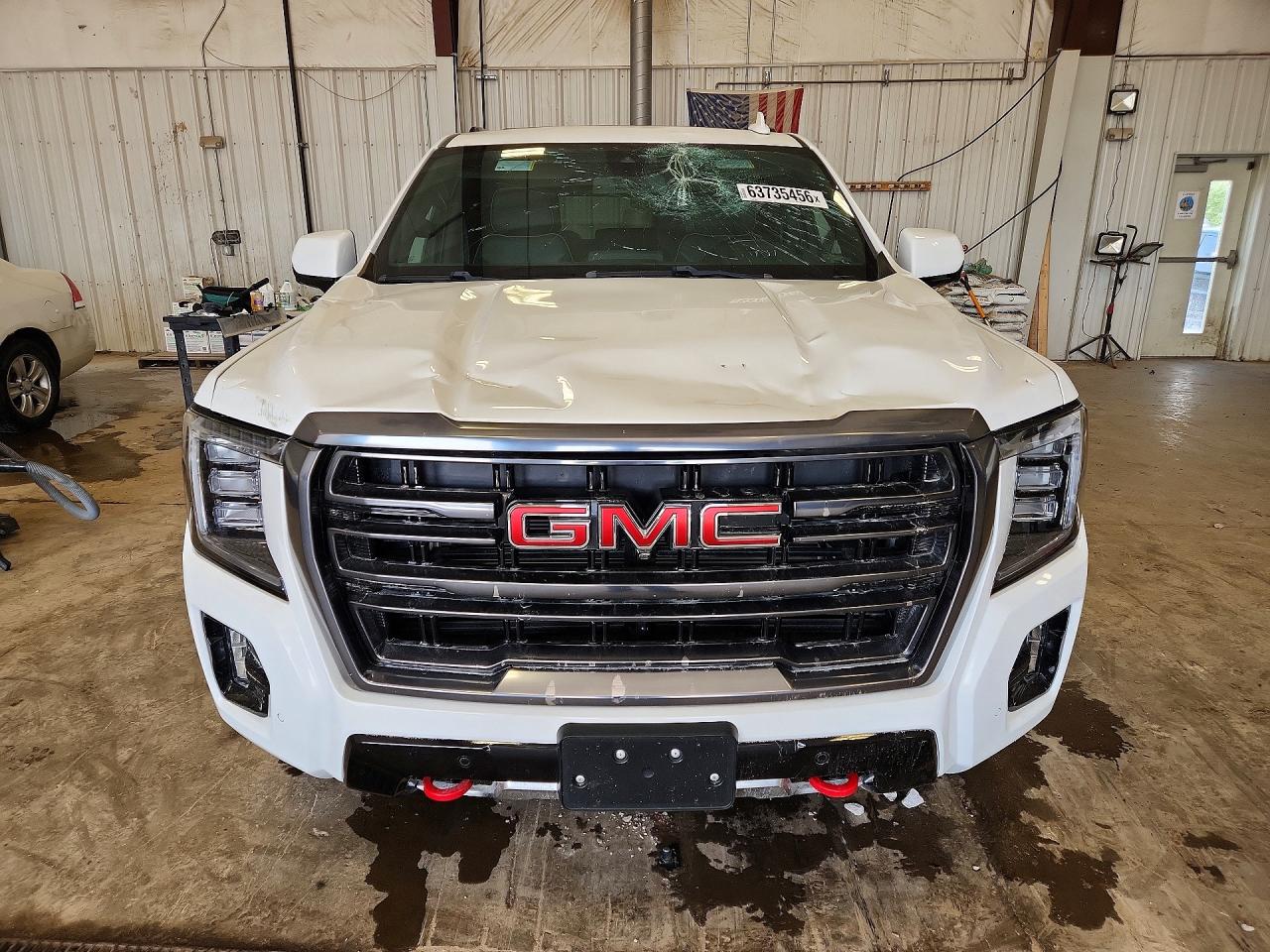 2021 GMC YUKON AT4 — снимка 5