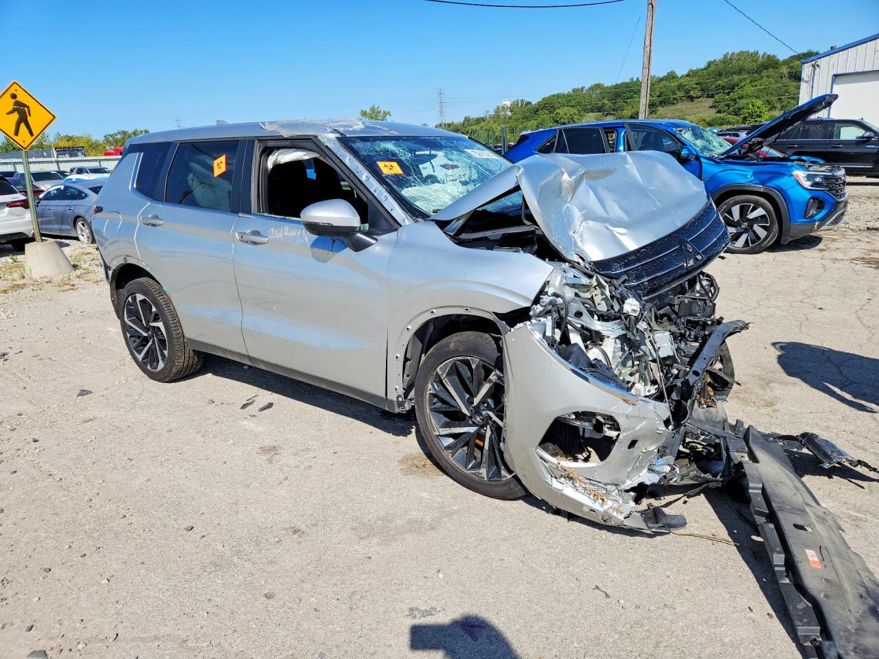 2024 MITSUBISHI OUTLANDER SE — снимка 4