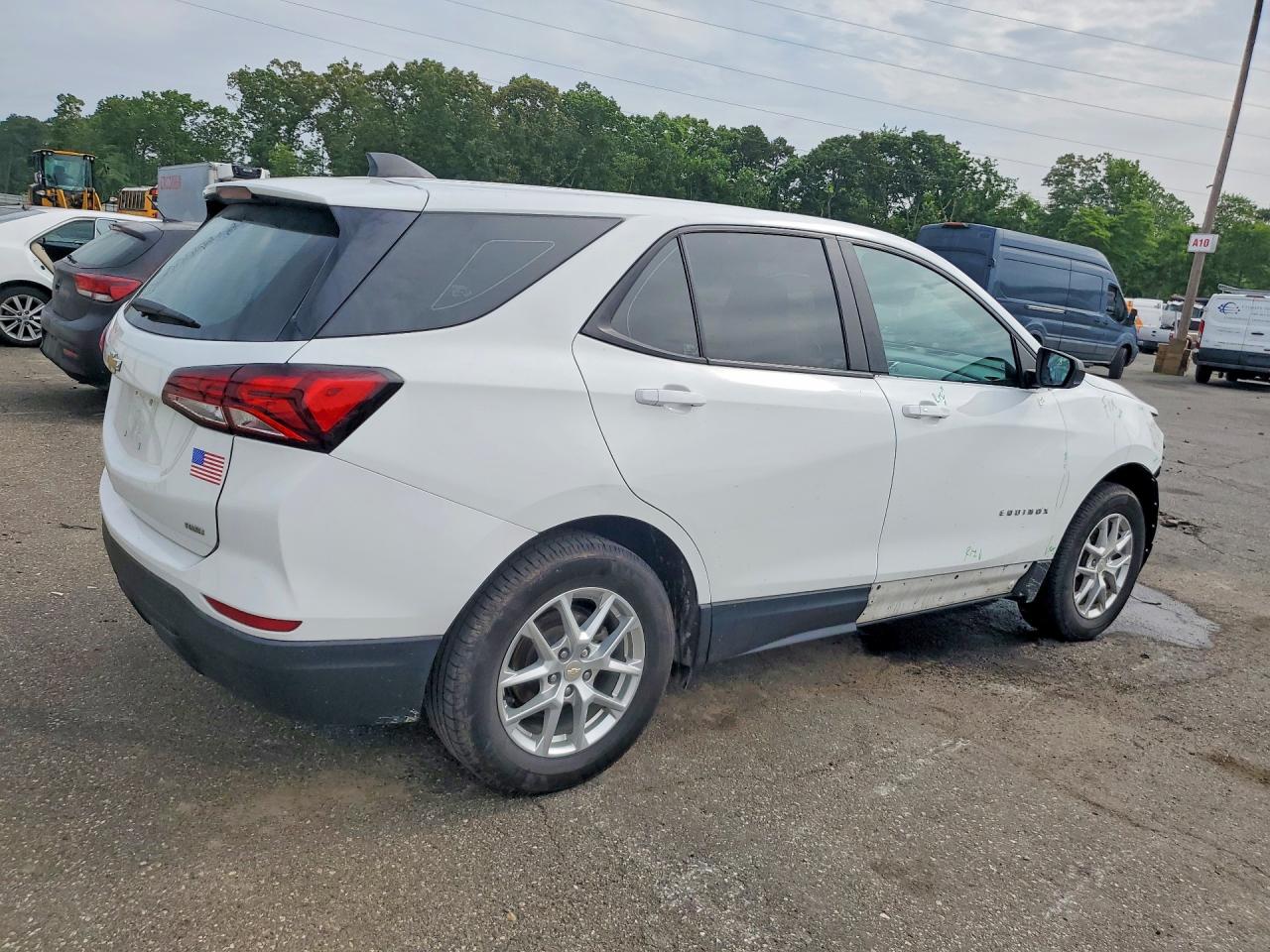 2022 CHEVROLET EQUINOX LS — снимка 3