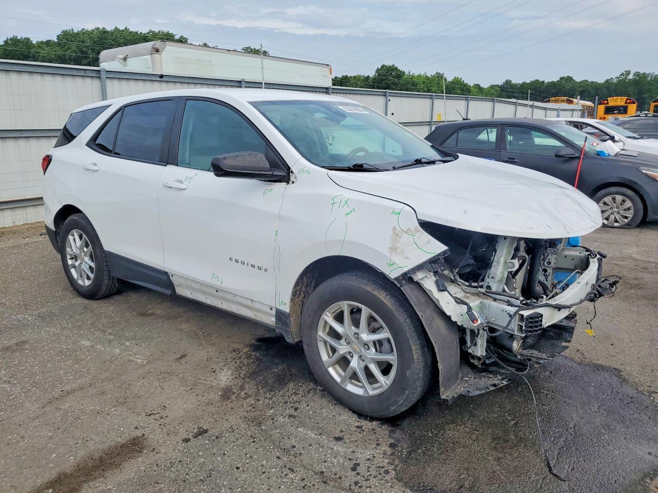 2022 CHEVROLET EQUINOX LS — снимка 4
