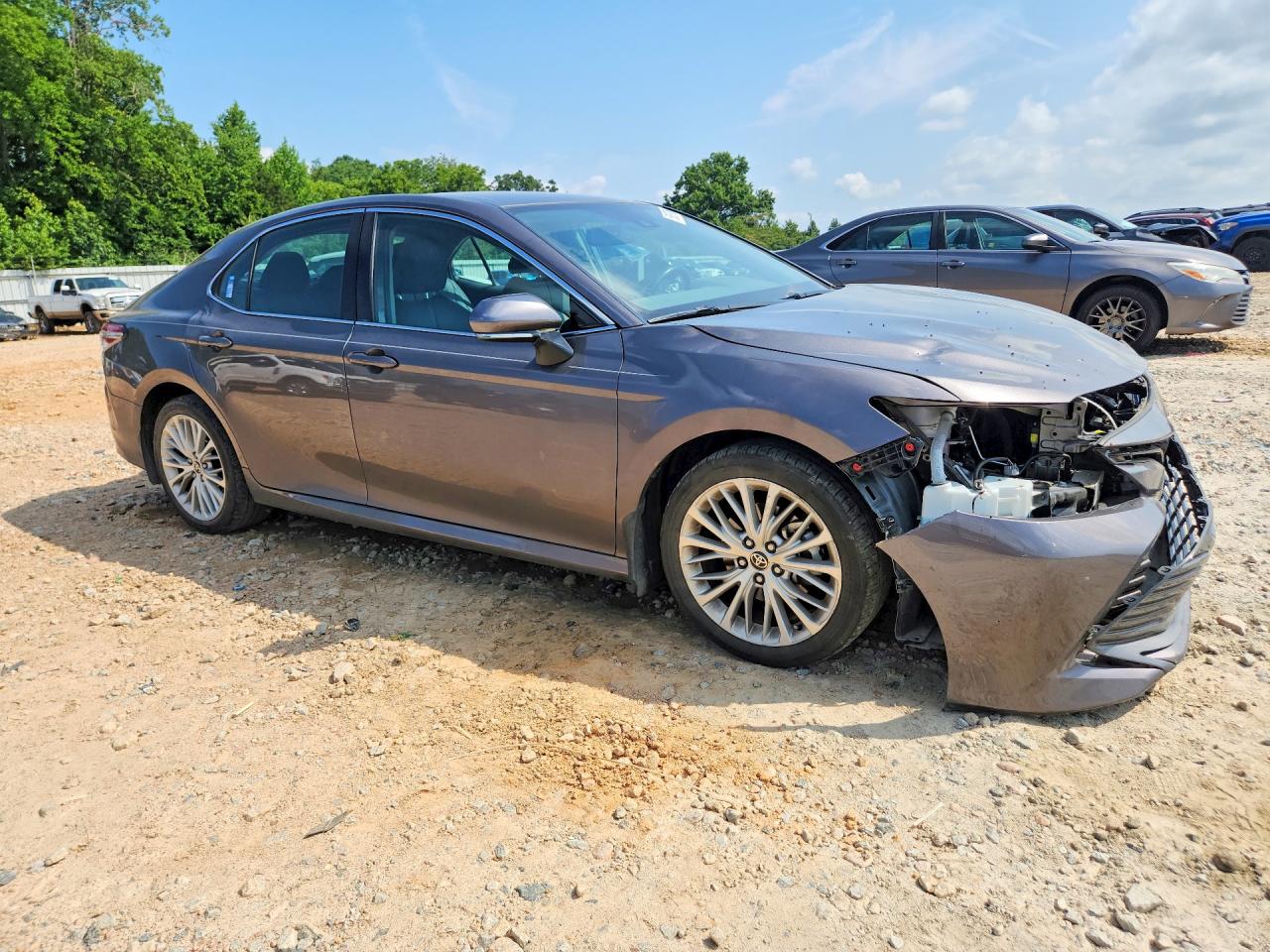 2020 TOYOTA CAMRY XLE — снимка 4