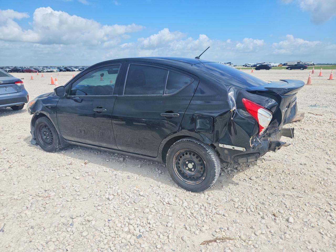 2019 NISSAN VERSA S PLUS — снимка 2