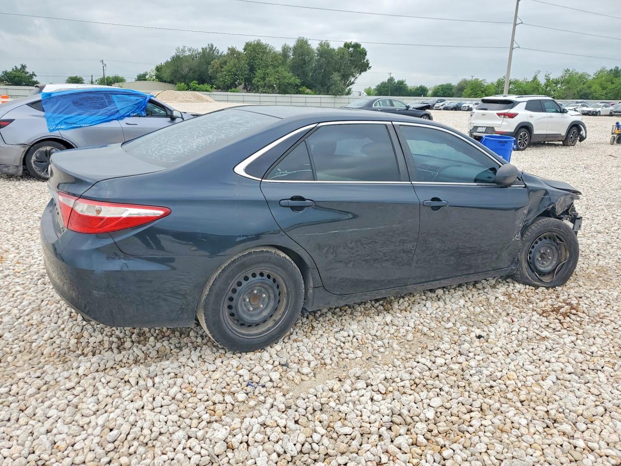 2015 TOYOTA CAMRY LE — снимка 3