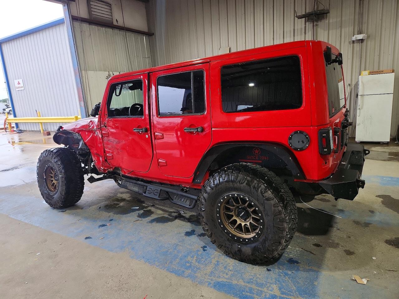 2015 JEEP WRANGLER UNLIMITED SAHARA — снимка 2