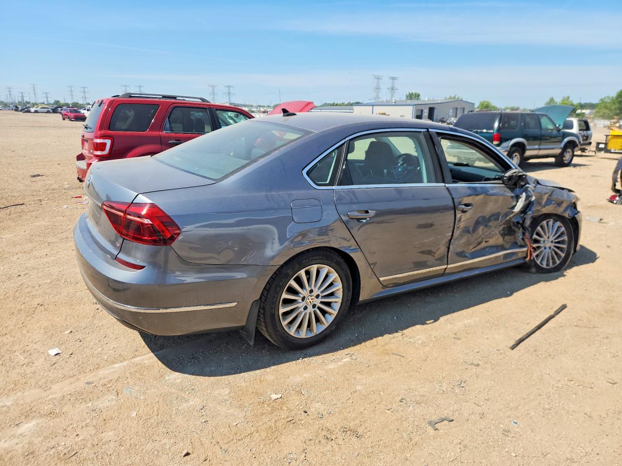 2017 VOLKSWAGEN PASSAT SE — снимка 3
