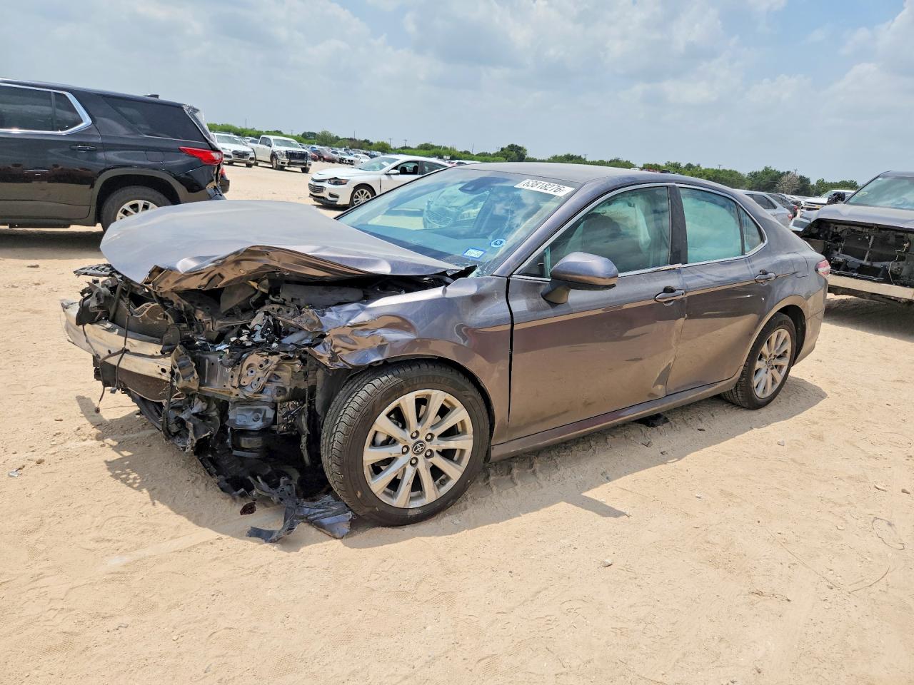 2019 TOYOTA CAMRY LE