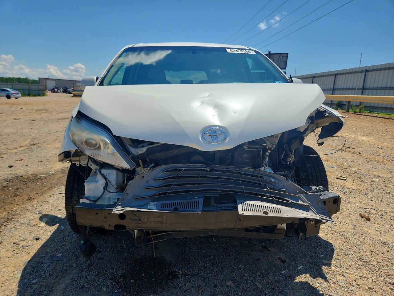 2017 TOYOTA SIENNA XLE PREMIUM 8-PASSENGER — снимка 5