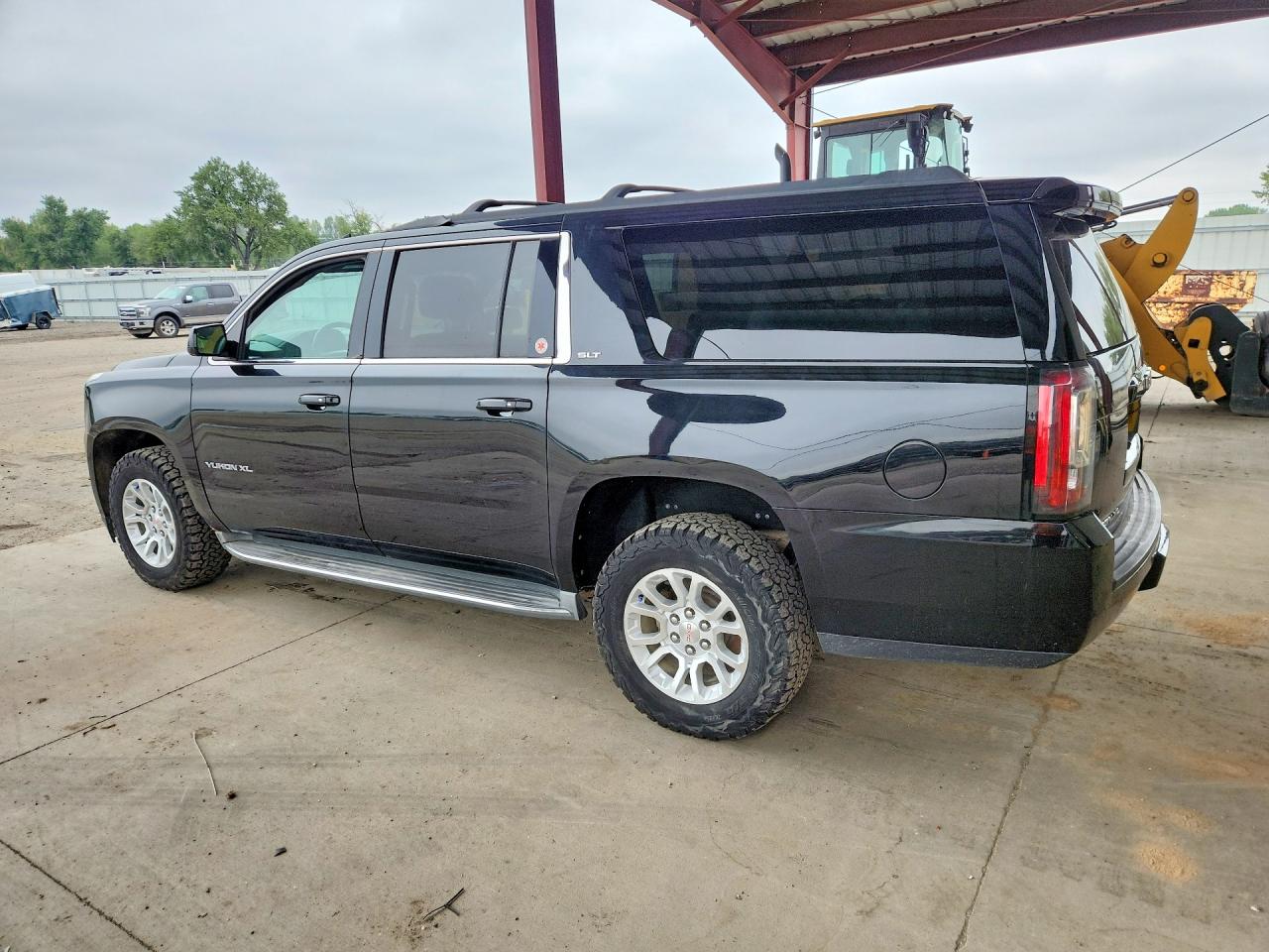 2015 GMC YUKON XL K1500 SLT — снимка 2