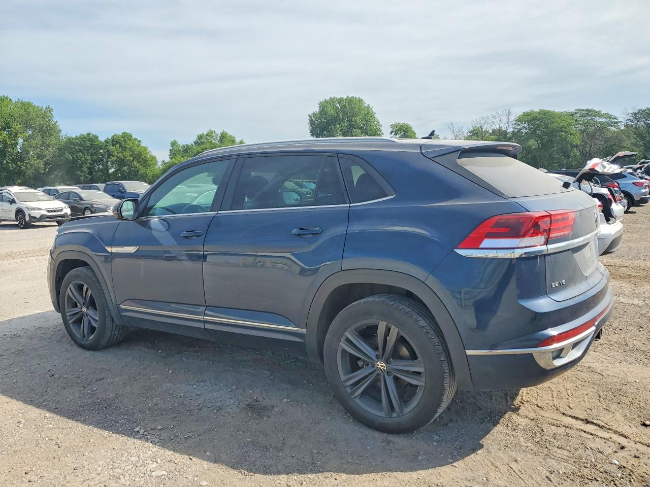 2021 VOLKSWAGEN ATLAS CROSS SPORT SE — снимка 2