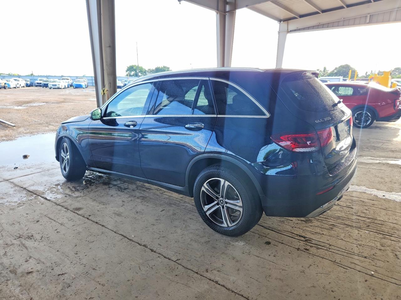 2021 MERCEDES-BENZ GLC 300 — снимка 2