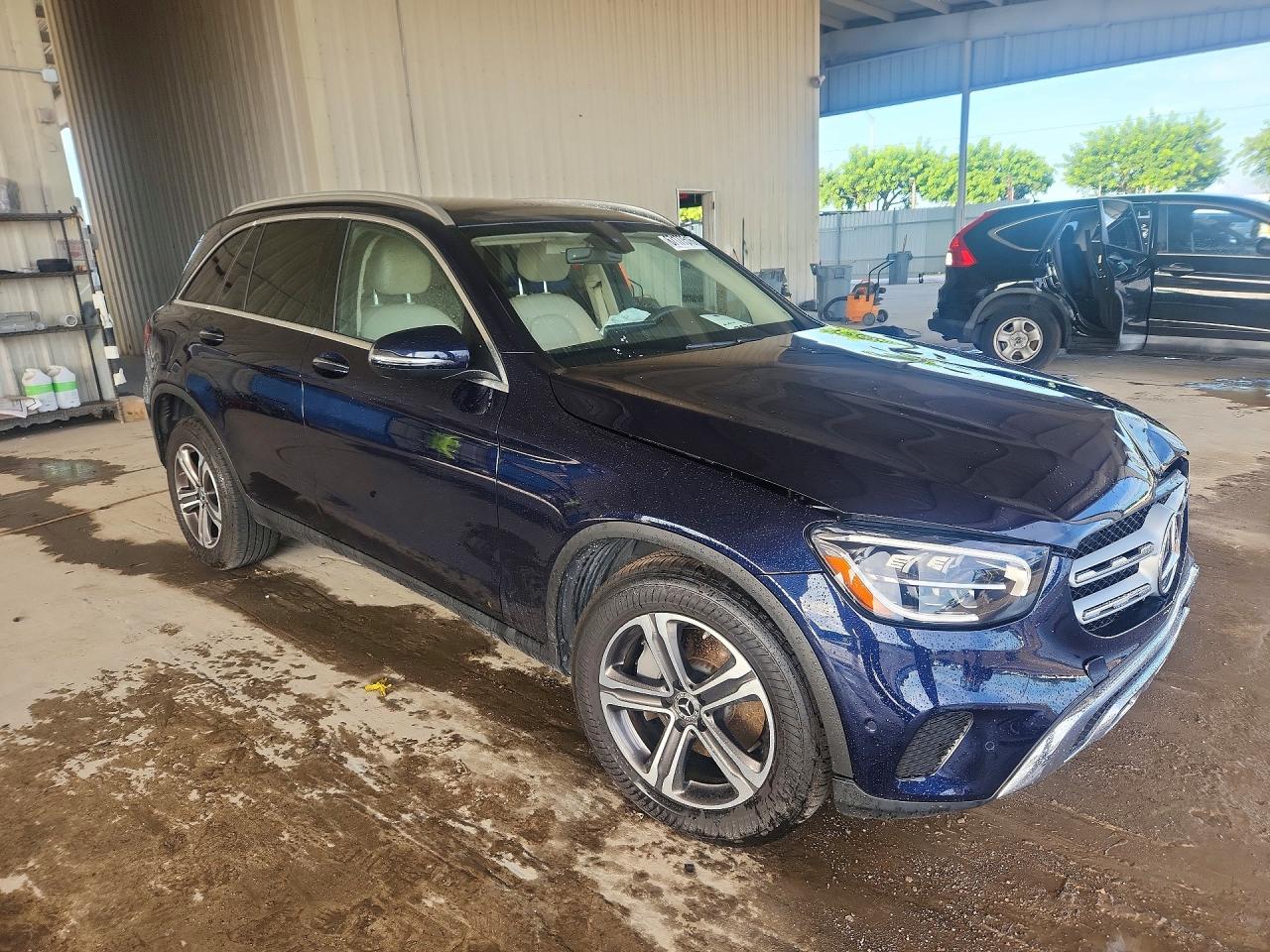2021 MERCEDES-BENZ GLC 300 — снимка 4