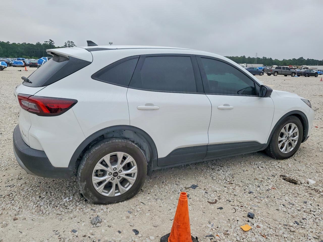 2025 FORD ESCAPE ACTIVE — снимка 3
