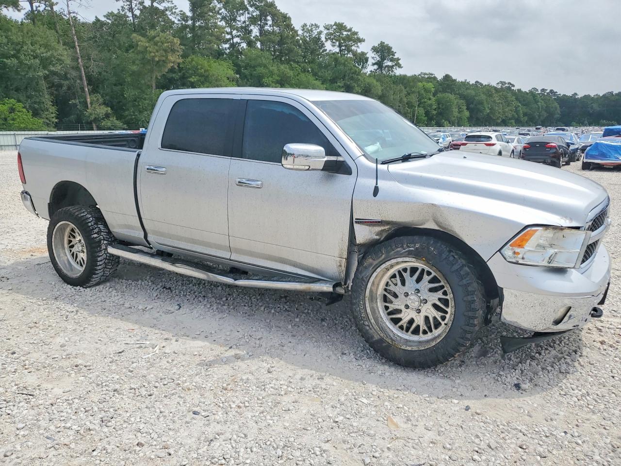 2018 RAM 1500 SLT — снимка 4