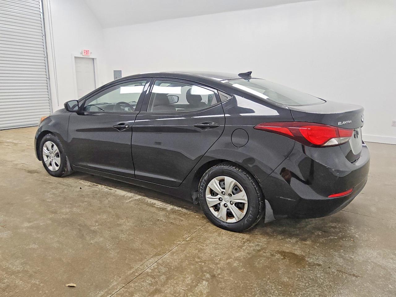 2016 HYUNDAI ELANTRA SE — снимка 2