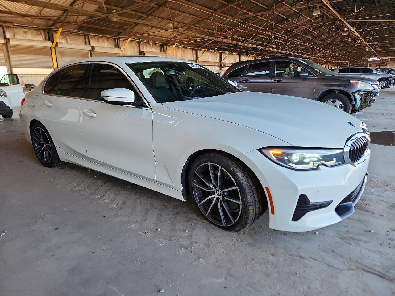 2021 BMW 330I — снимка 4