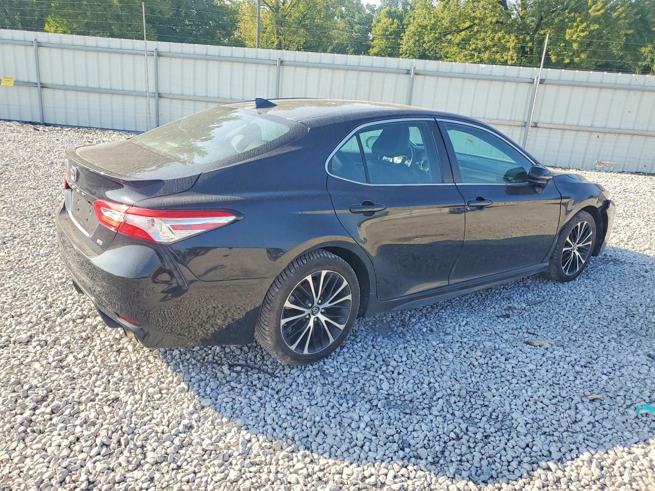 2020 TOYOTA CAMRY SE — снимка 3