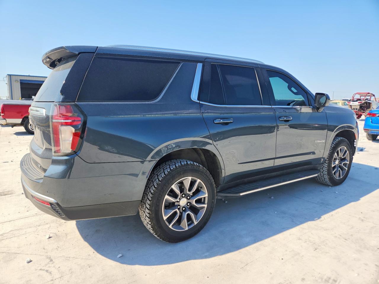 2021 CHEVROLET TAHOE C1500 LT — снимка 3
