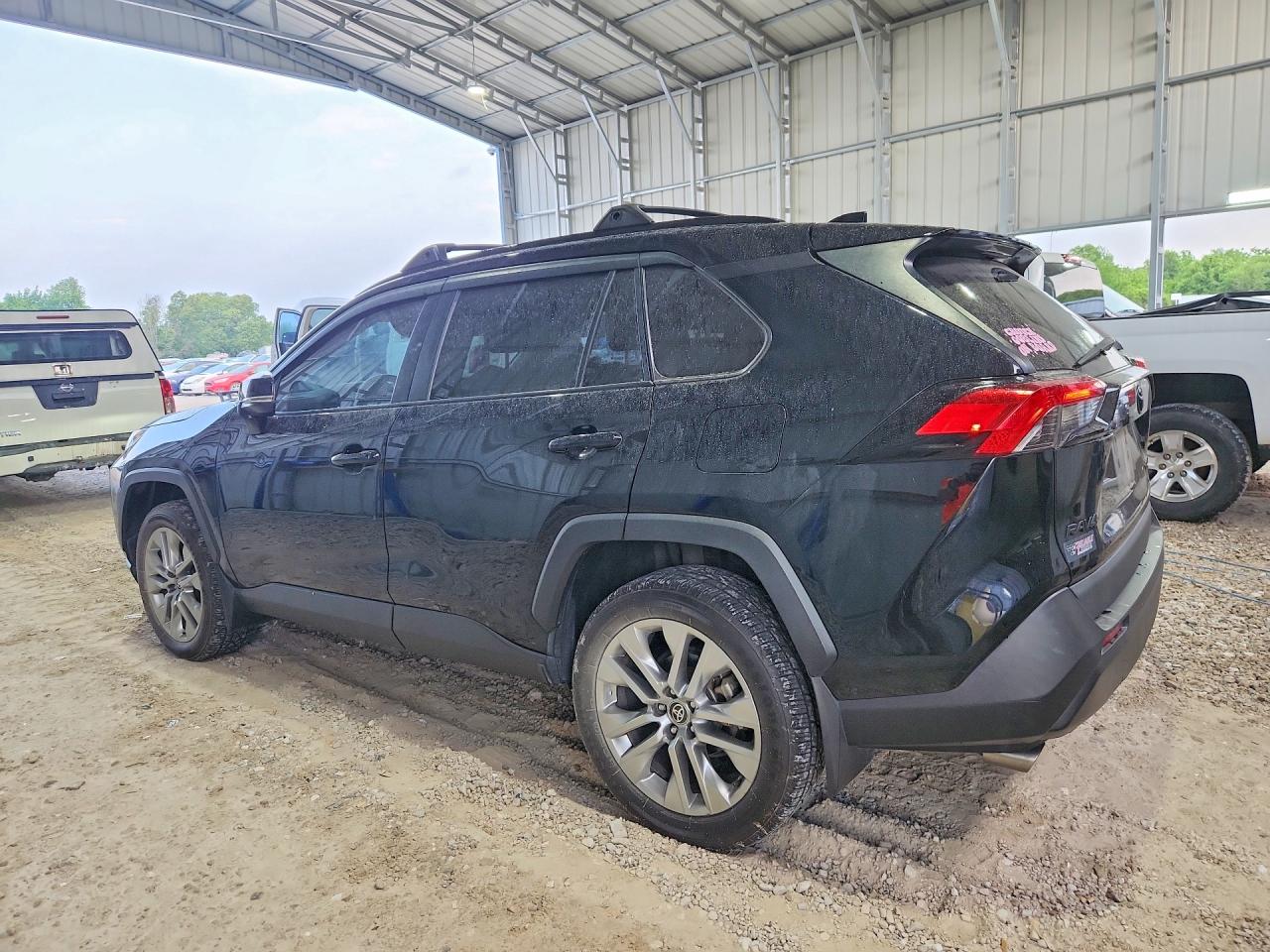 2019 TOYOTA RAV4 XLE PREMIUM — снимка 2