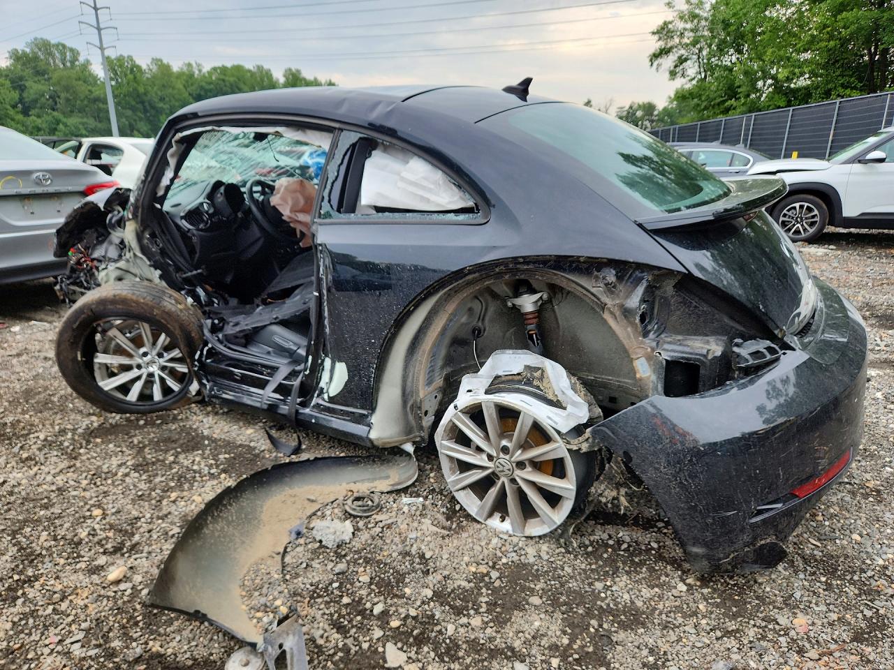 2018 VOLKSWAGEN BEETLE S — снимка 2